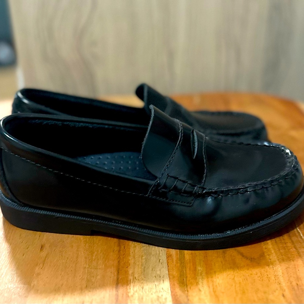 Boys Sperry Loafers - like new, size 2